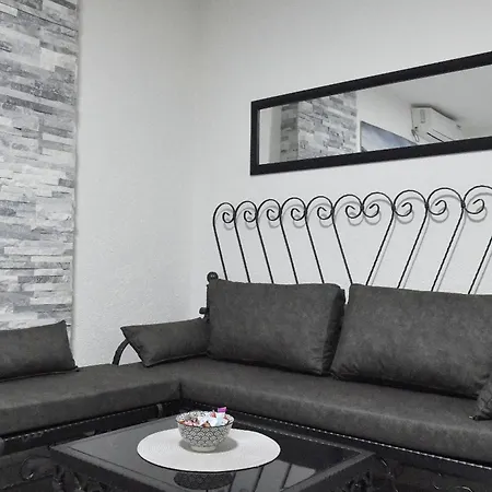 Apartman Aurora Апартаменты