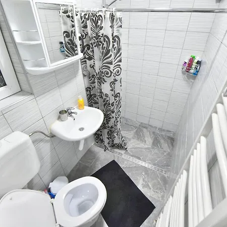 Апартаменты Apartman Aurora Тузла